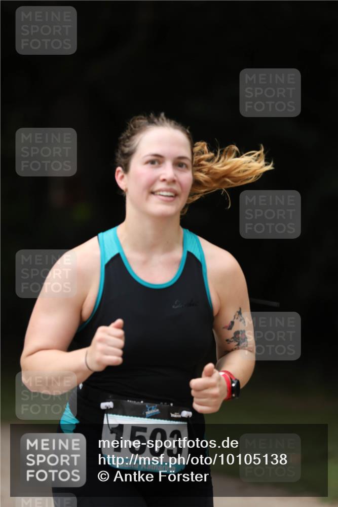 30.08.2026 - Elbe Triathlon Hamburg Antke Förster http://msf.ph/oto/10105138 30.08.2026 12:01:17 Laufen 1503 meine-sportfotos.de