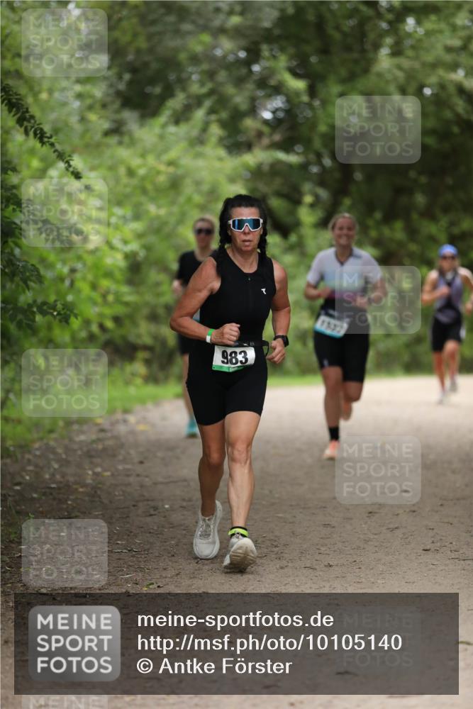 30.08.2026 - Elbe Triathlon Hamburg Antke Förster http://msf.ph/oto/10105140 30.08.2026 12:01:26 Laufen 983, 1522 meine-sportfotos.de