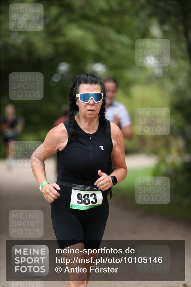 30.08.2026 - Elbe Triathlon Hamburg Antke Förster http://msf.ph/oto/10105146 30.08.2026 12:01:29 Laufen 983 meine-sportfotos.de
