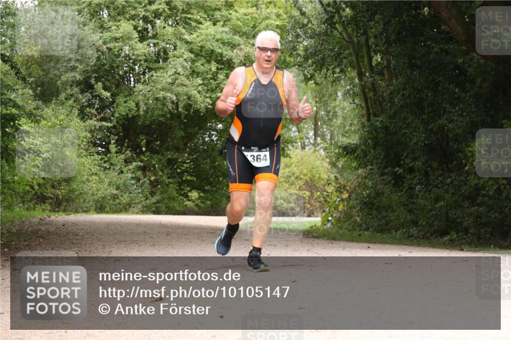 30.08.2026 - Elbe Triathlon Hamburg Antke Förster http://msf.ph/oto/10105147 30.08.2026 12:04:33 Laufen 364 meine-sportfotos.de