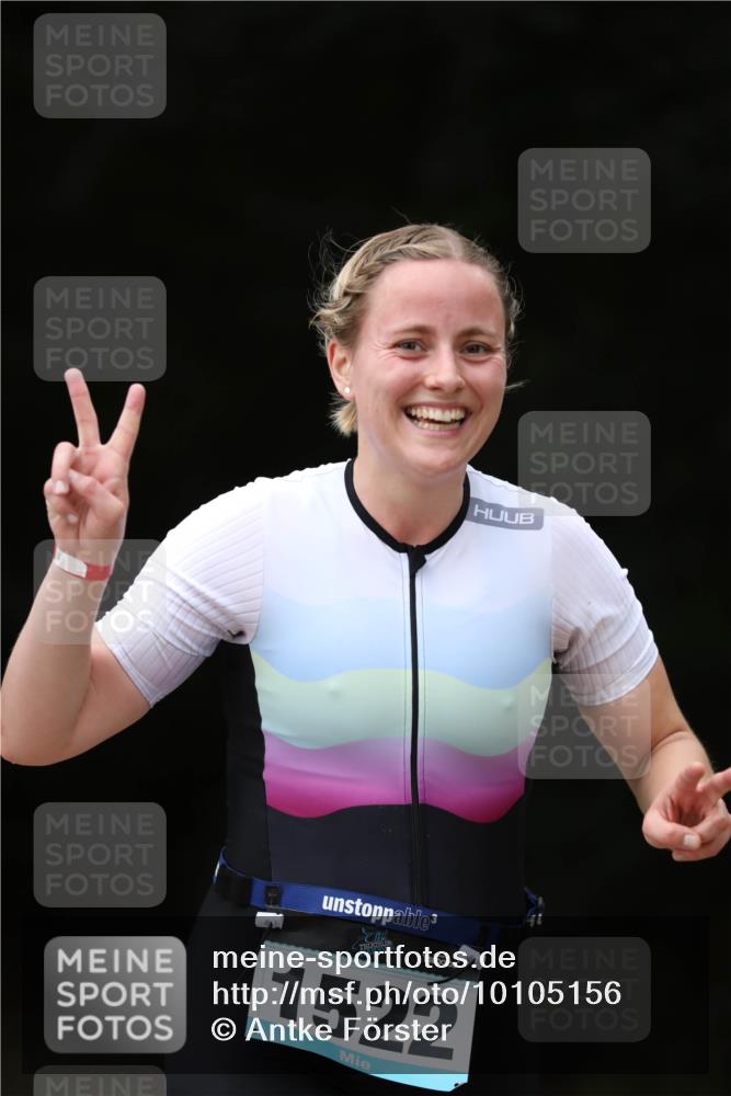 30.08.2026 - Elbe Triathlon Hamburg Antke Förster http://msf.ph/oto/10105156 30.08.2026 12:01:32 Laufen 1522 meine-sportfotos.de