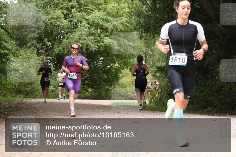 30.08.2026 - Elbe Triathlon Hamburg Antke Förster http://msf.ph/oto/10105163 30.08.2026 12:04:51 Laufen 1550, 923, 1610 meine-sportfotos.de