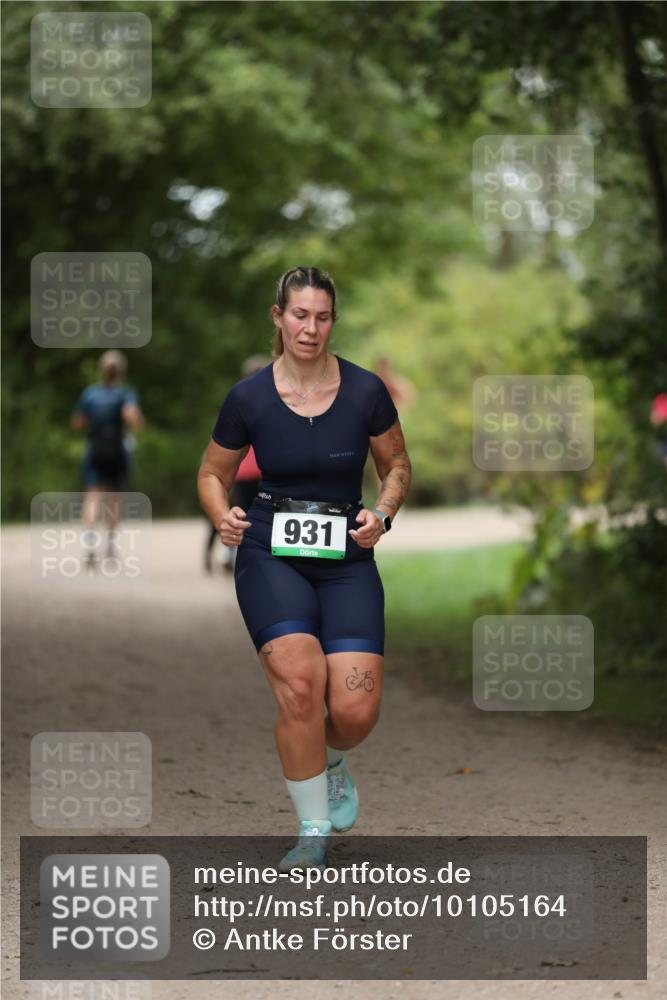 30.08.2026 - Elbe Triathlon Hamburg Antke Förster http://msf.ph/oto/10105164 30.08.2026 12:01:39 Laufen 931 meine-sportfotos.de