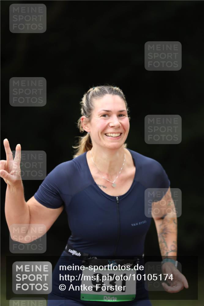 30.08.2026 - Elbe Triathlon Hamburg Antke Förster http://msf.ph/oto/10105174 30.08.2026 12:01:43 Laufen 931 meine-sportfotos.de