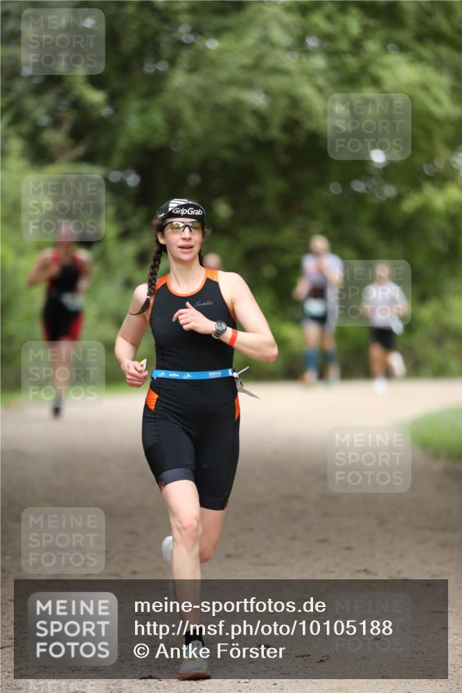 30.08.2026 - Elbe Triathlon Hamburg Antke Förster http://msf.ph/oto/10105188 30.08.2026 12:01:49 Laufen  meine-sportfotos.de