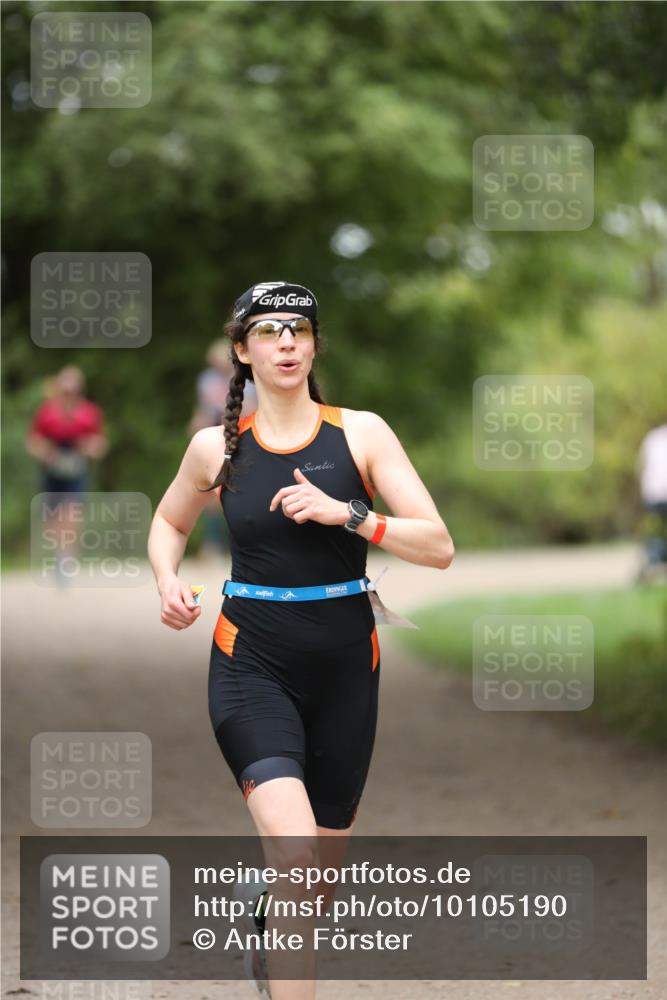 30.08.2026 - Elbe Triathlon Hamburg Antke Förster http://msf.ph/oto/10105190 30.08.2026 12:01:49 Laufen  meine-sportfotos.de
