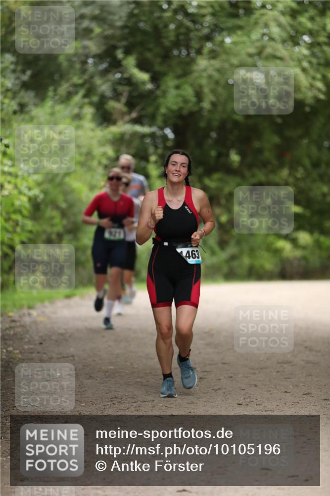 30.08.2026 - Elbe Triathlon Hamburg Antke Förster http://msf.ph/oto/10105196 30.08.2026 12:01:55 Laufen 9121, 463 meine-sportfotos.de