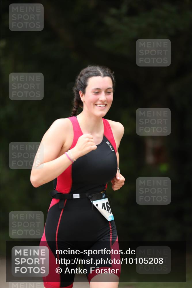 30.08.2026 - Elbe Triathlon Hamburg Antke Förster http://msf.ph/oto/10105208 30.08.2026 12:01:58 Laufen 46 meine-sportfotos.de