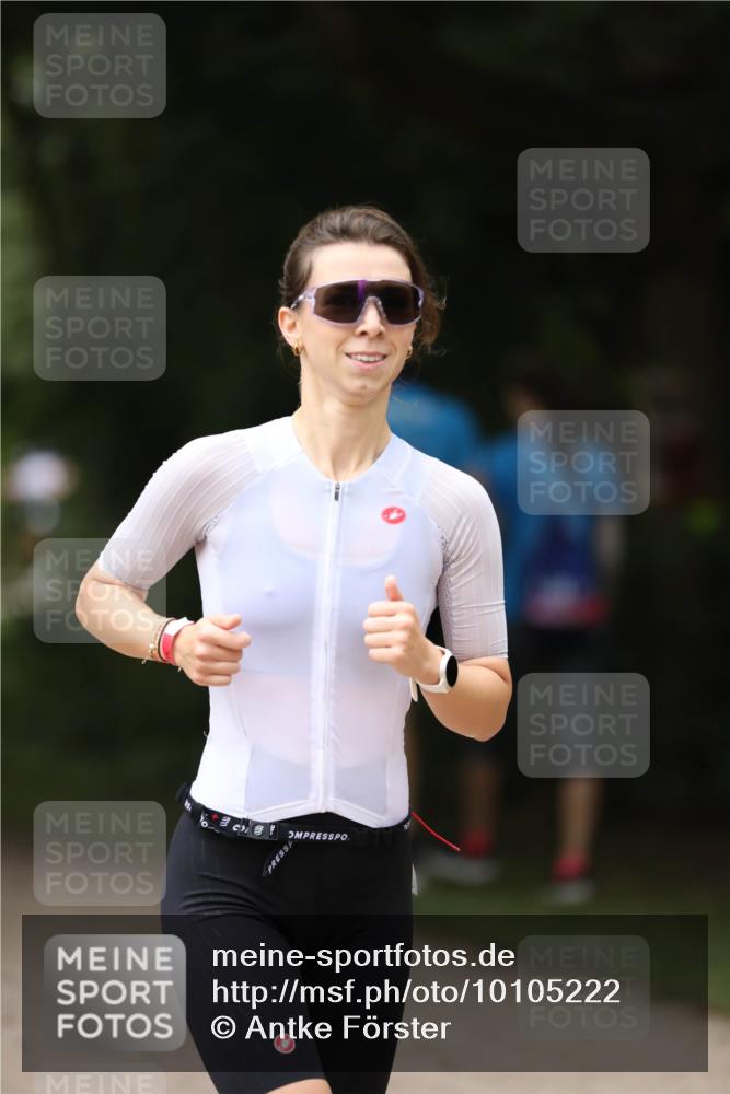 30.08.2026 - Elbe Triathlon Hamburg Antke Förster http://msf.ph/oto/10105222 30.08.2026 12:02:02 Laufen  meine-sportfotos.de