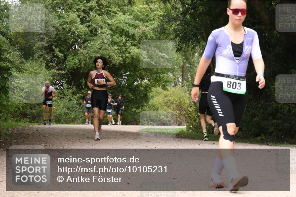 30.08.2026 - Elbe Triathlon Hamburg Antke Förster http://msf.ph/oto/10105231 30.08.2026 12:05:18 Laufen 1355, 803 meine-sportfotos.de