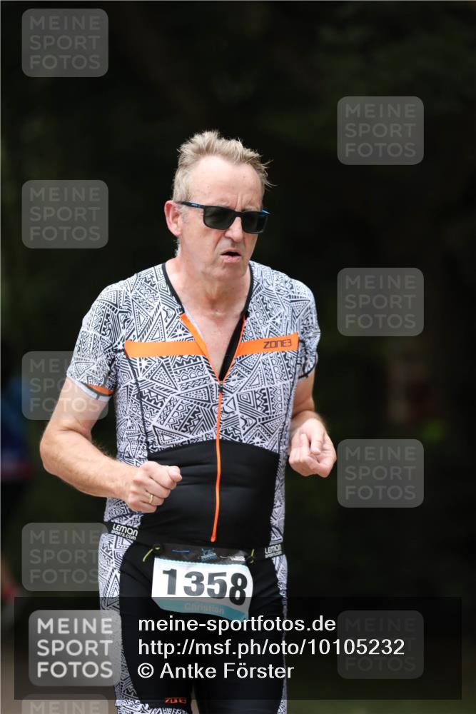 30.08.2026 - Elbe Triathlon Hamburg Antke Förster http://msf.ph/oto/10105232 30.08.2026 12:02:05 Laufen 3, 1358 meine-sportfotos.de