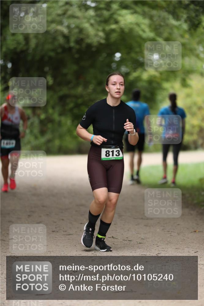 30.08.2026 - Elbe Triathlon Hamburg Antke Förster http://msf.ph/oto/10105240 30.08.2026 12:02:11 Laufen 41017, 813 meine-sportfotos.de