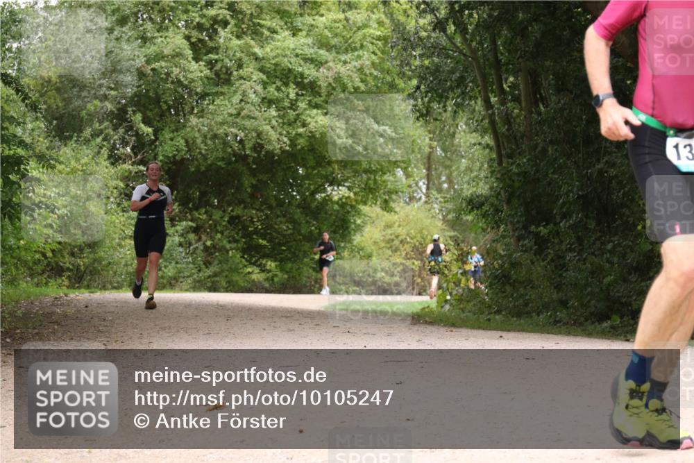 30.08.2026 - Elbe Triathlon Hamburg Antke Förster http://msf.ph/oto/10105247 30.08.2026 12:05:49 Laufen 13 meine-sportfotos.de
