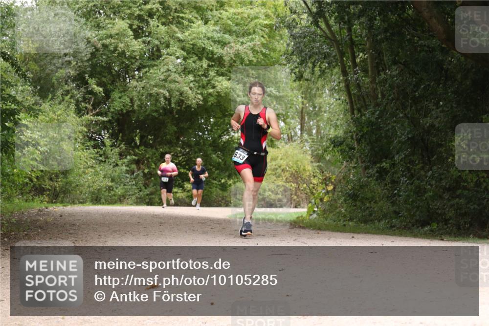 30.08.2026 - Elbe Triathlon Hamburg Antke Förster http://msf.ph/oto/10105285 30.08.2026 12:06:13 Laufen 633 meine-sportfotos.de
