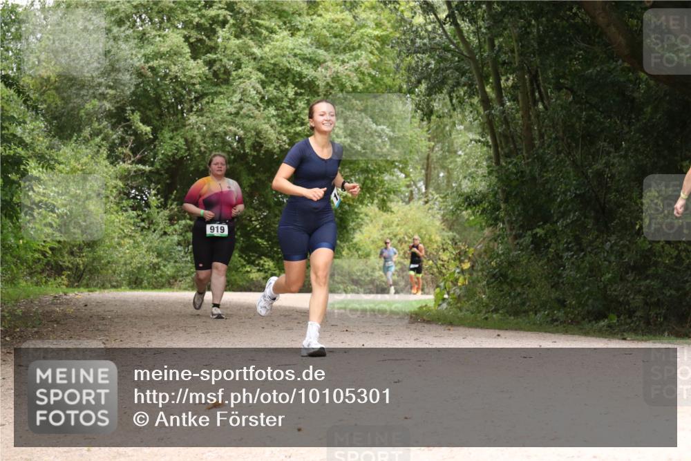30.08.2026 - Elbe Triathlon Hamburg Antke Förster http://msf.ph/oto/10105301 30.08.2026 12:06:23 Laufen 919 meine-sportfotos.de
