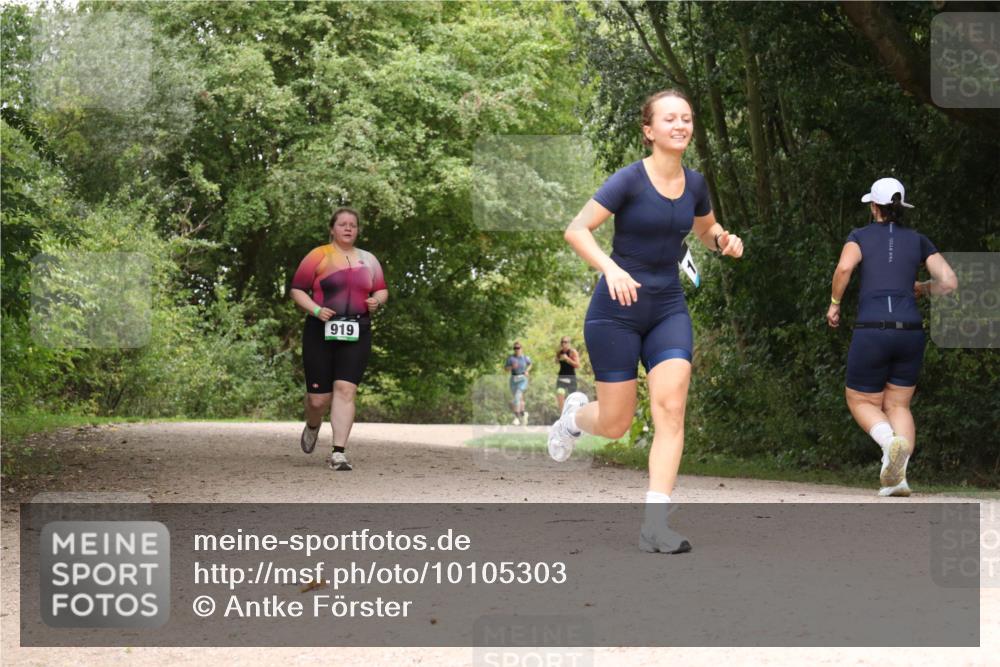 30.08.2026 - Elbe Triathlon Hamburg Antke Förster http://msf.ph/oto/10105303 30.08.2026 12:06:24 Laufen 919 meine-sportfotos.de