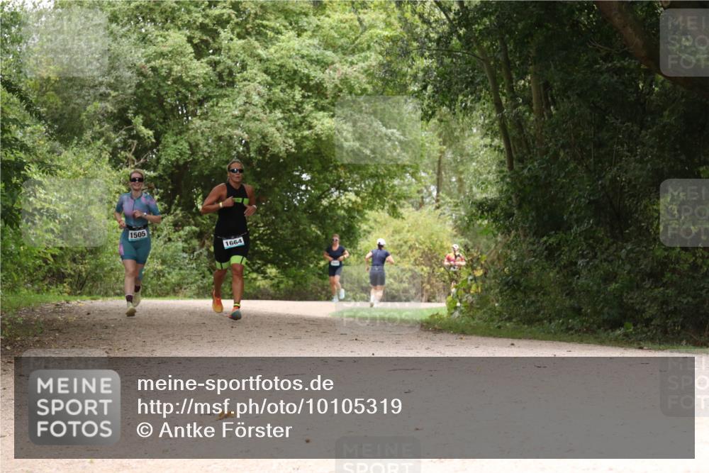 30.08.2026 - Elbe Triathlon Hamburg Antke Förster http://msf.ph/oto/10105319 30.08.2026 12:06:35 Laufen 1505, 1664 meine-sportfotos.de