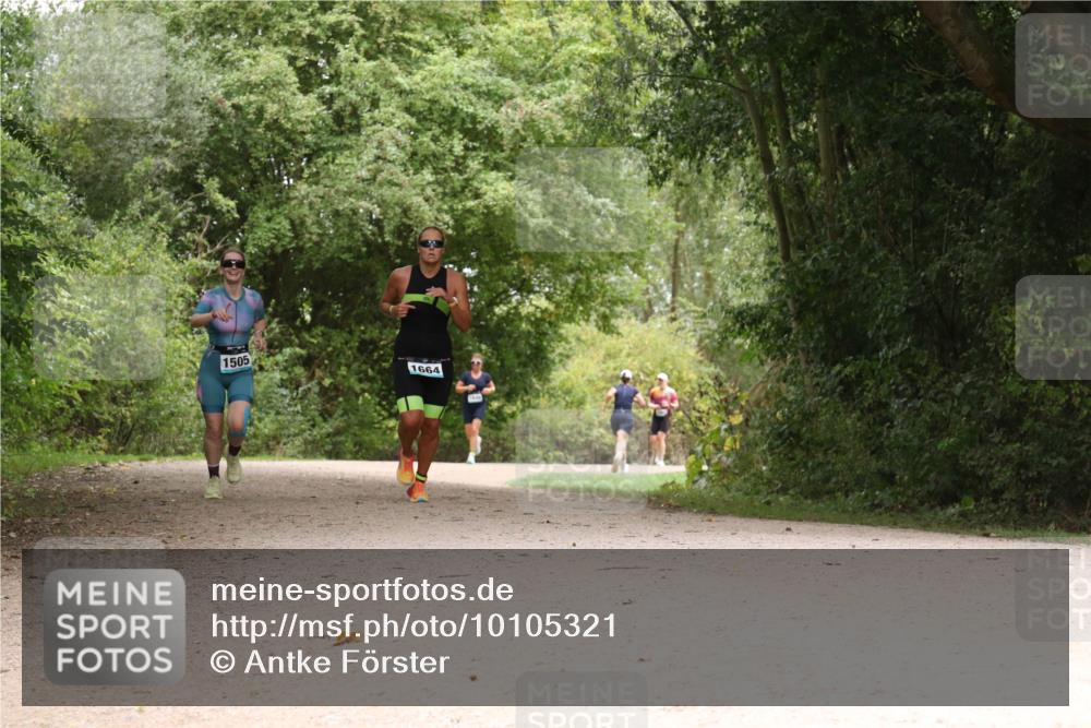 30.08.2026 - Elbe Triathlon Hamburg Antke Förster http://msf.ph/oto/10105321 30.08.2026 12:06:36 Laufen 1505, 1664 meine-sportfotos.de