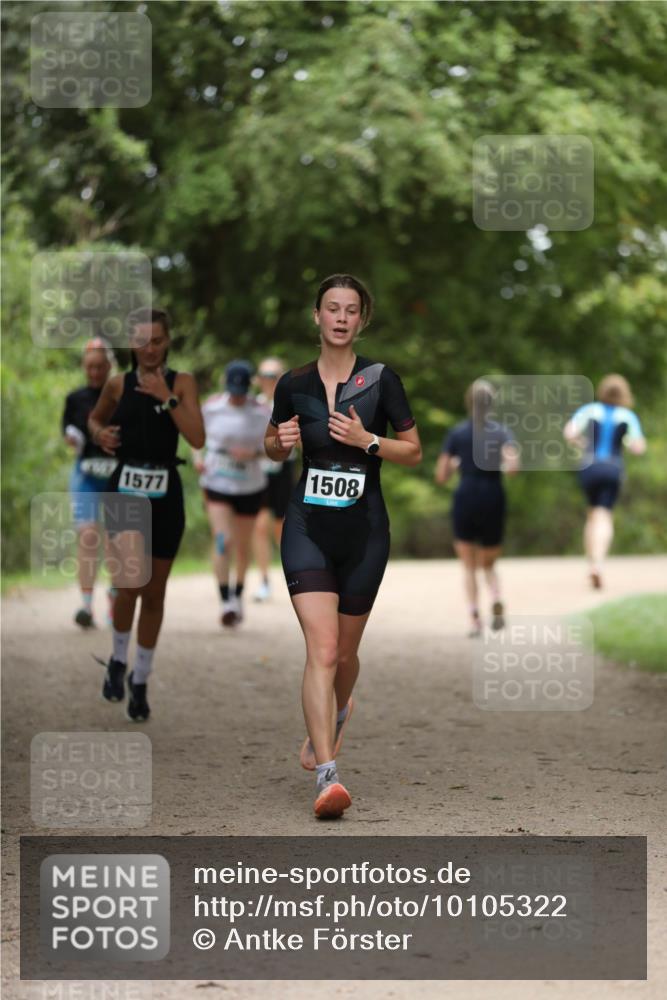 30.08.2026 - Elbe Triathlon Hamburg Antke Förster http://msf.ph/oto/10105322 30.08.2026 12:03:03 Laufen 1508, 1577 meine-sportfotos.de