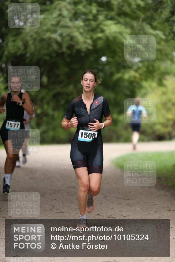30.08.2026 - Elbe Triathlon Hamburg Antke Förster http://msf.ph/oto/10105324 30.08.2026 12:03:03 Laufen 1577, 1508 meine-sportfotos.de