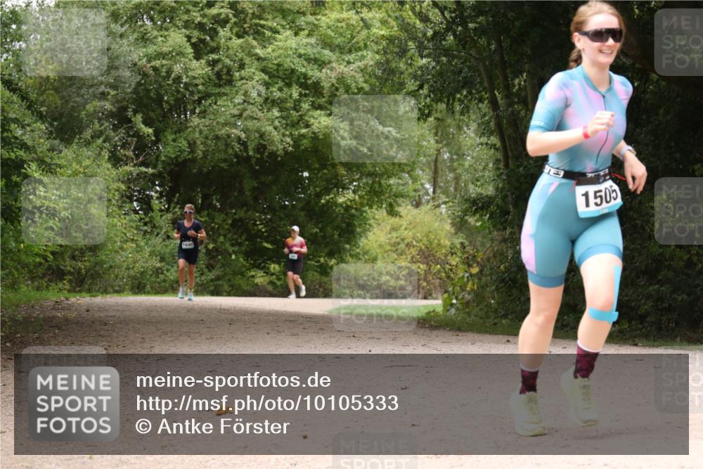 30.08.2026 - Elbe Triathlon Hamburg Antke Förster http://msf.ph/oto/10105333 30.08.2026 12:06:40 Laufen 1640, 1505 meine-sportfotos.de