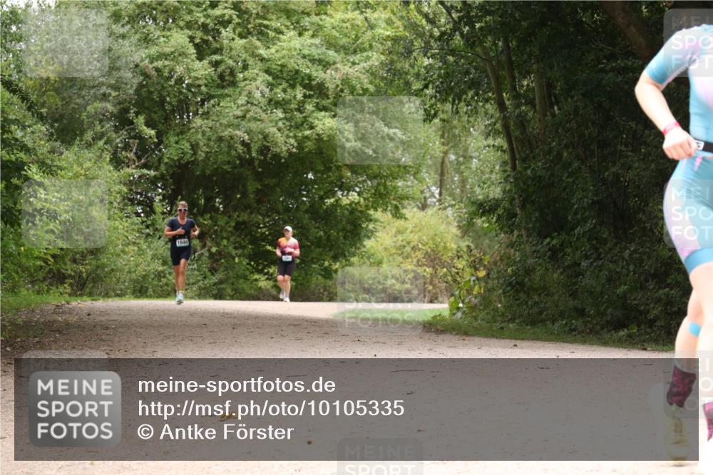 30.08.2026 - Elbe Triathlon Hamburg Antke Förster http://msf.ph/oto/10105335 30.08.2026 12:06:41 Laufen 1640 meine-sportfotos.de