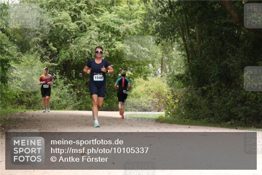 30.08.2026 - Elbe Triathlon Hamburg Antke Förster http://msf.ph/oto/10105337 30.08.2026 12:06:47 Laufen 1561, 1640, 1671 meine-sportfotos.de