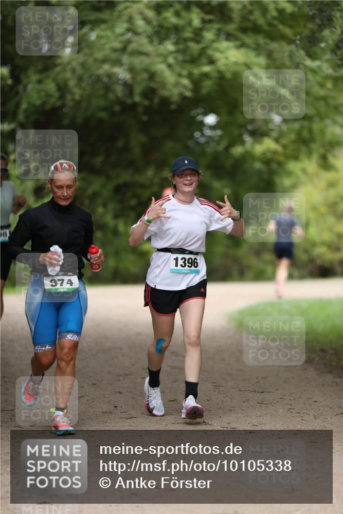 30.08.2026 - Elbe Triathlon Hamburg Antke Förster http://msf.ph/oto/10105338 30.08.2026 12:03:08 Laufen 974, 1396 meine-sportfotos.de