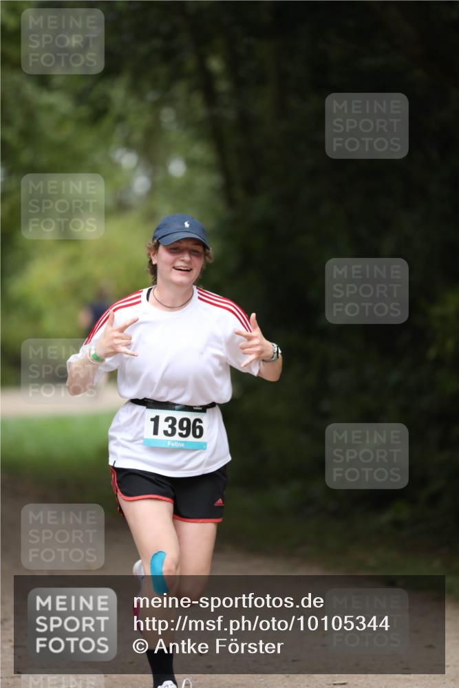 30.08.2026 - Elbe Triathlon Hamburg Antke Förster http://msf.ph/oto/10105344 30.08.2026 12:03:10 Laufen 1396 meine-sportfotos.de