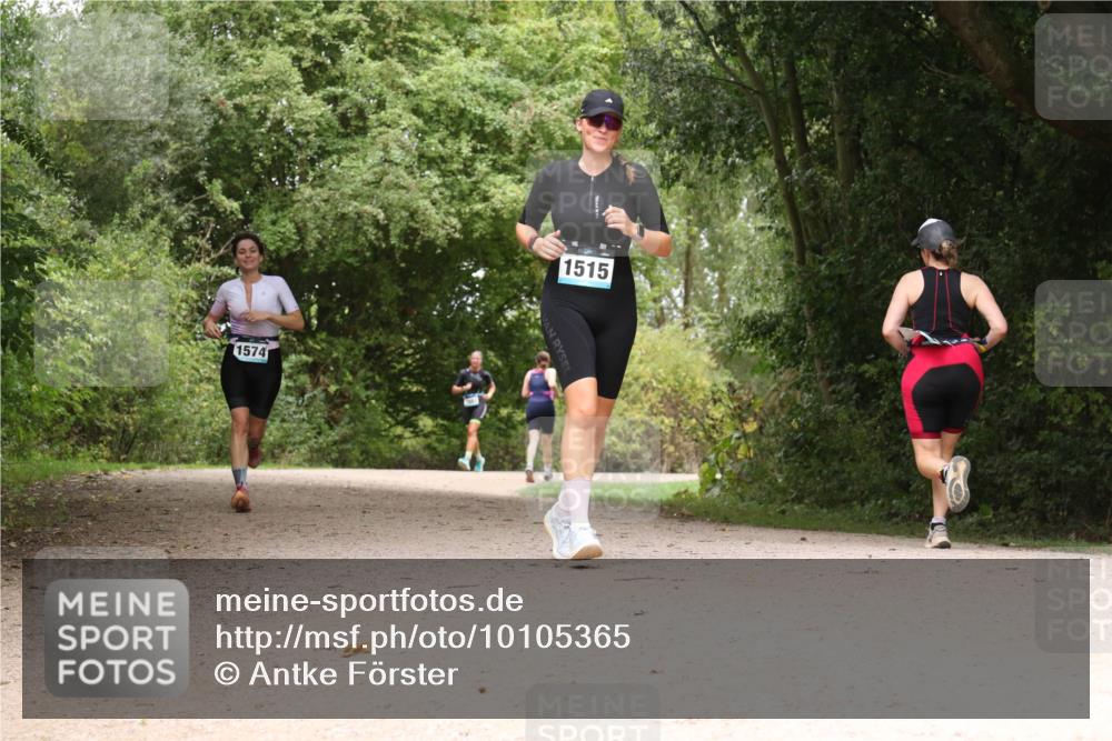 30.08.2026 - Elbe Triathlon Hamburg Antke Förster http://msf.ph/oto/10105365 30.08.2026 12:07:13 Laufen 1574, 1515 meine-sportfotos.de