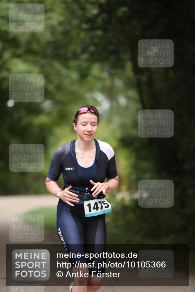 30.08.2026 - Elbe Triathlon Hamburg Antke Förster http://msf.ph/oto/10105366 30.08.2026 12:03:21 Laufen 1475 meine-sportfotos.de