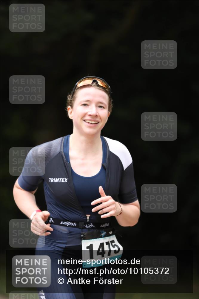 30.08.2026 - Elbe Triathlon Hamburg Antke Förster http://msf.ph/oto/10105372 30.08.2026 12:03:23 Laufen 1415 meine-sportfotos.de