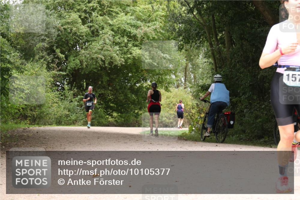 30.08.2026 - Elbe Triathlon Hamburg Antke Förster http://msf.ph/oto/10105377 30.08.2026 12:07:17 Laufen 1687, 157 meine-sportfotos.de