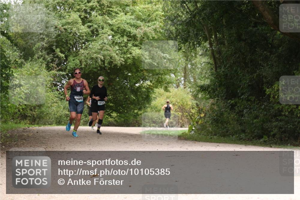 30.08.2026 - Elbe Triathlon Hamburg Antke Förster http://msf.ph/oto/10105385 30.08.2026 12:08:55 Laufen 1689, 1534 meine-sportfotos.de