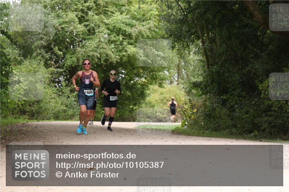 30.08.2026 - Elbe Triathlon Hamburg Antke Förster http://msf.ph/oto/10105387 30.08.2026 12:08:56 Laufen 1689, 1534 meine-sportfotos.de