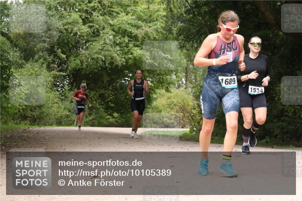 30.08.2026 - Elbe Triathlon Hamburg Antke Förster http://msf.ph/oto/10105389 30.08.2026 12:08:59 Laufen 1689, 1534 meine-sportfotos.de