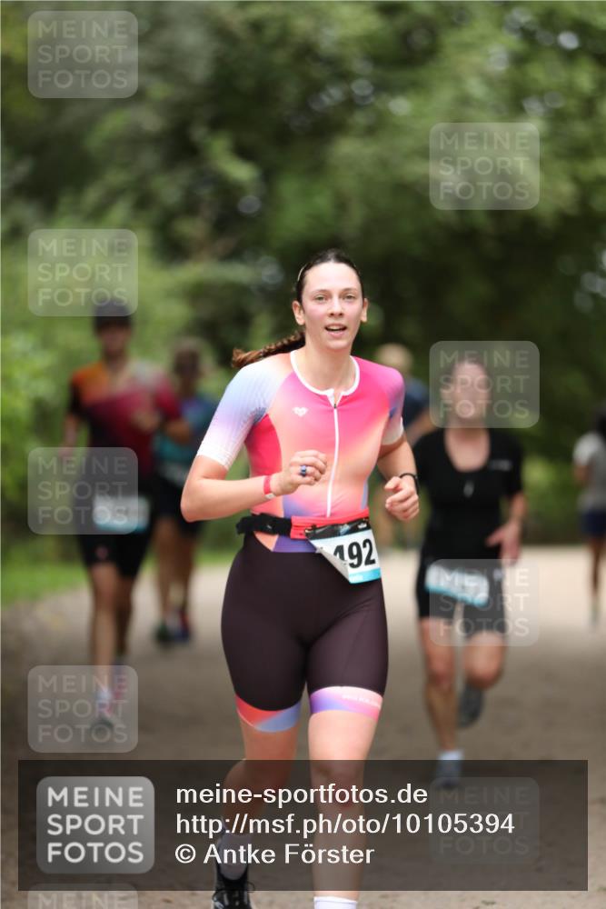30.08.2026 - Elbe Triathlon Hamburg Antke Förster http://msf.ph/oto/10105394 30.08.2026 12:03:59 Laufen 192 meine-sportfotos.de