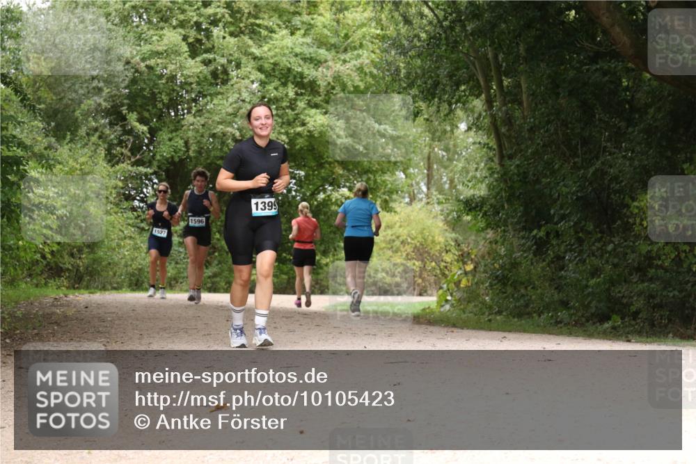30.08.2026 - Elbe Triathlon Hamburg Antke Förster http://msf.ph/oto/10105423 30.08.2026 12:09:53 Laufen 1527, 1596, 1399 meine-sportfotos.de
