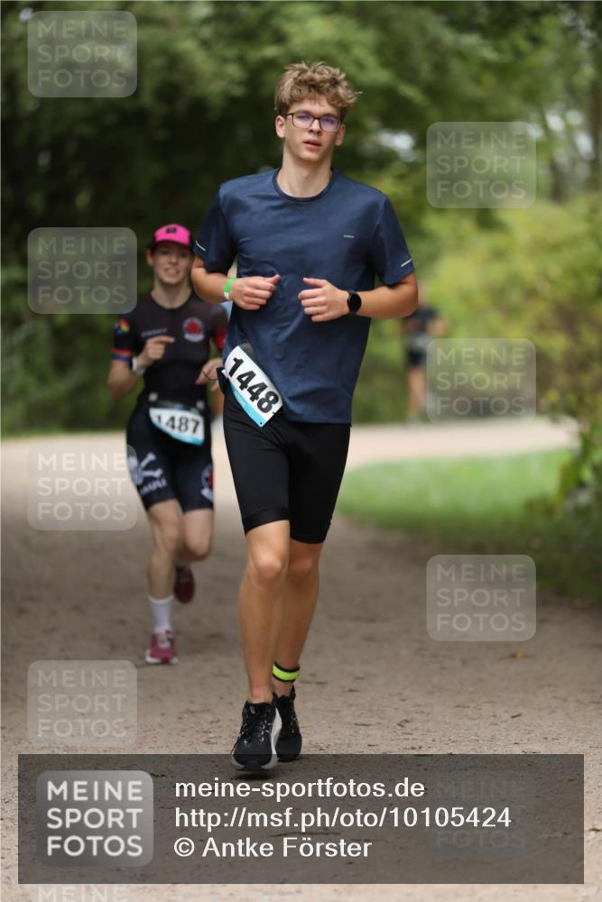 30.08.2026 - Elbe Triathlon Hamburg Antke Förster http://msf.ph/oto/10105424 30.08.2026 12:04:10 Laufen 1487, 1448 meine-sportfotos.de