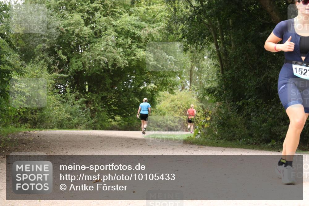 30.08.2026 - Elbe Triathlon Hamburg Antke Förster http://msf.ph/oto/10105433 30.08.2026 12:10:00 Laufen 1527 meine-sportfotos.de