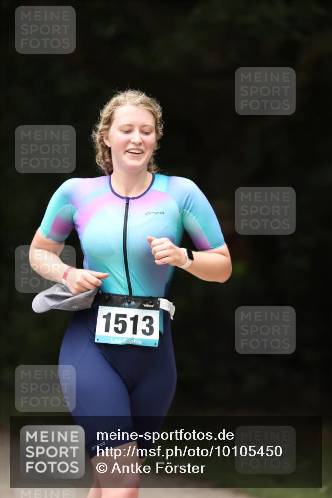 30.08.2026 - Elbe Triathlon Hamburg Antke Förster http://msf.ph/oto/10105450 30.08.2026 12:04:30 Laufen 1513 meine-sportfotos.de