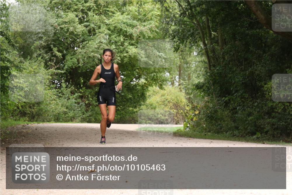 30.08.2026 - Elbe Triathlon Hamburg Antke Förster http://msf.ph/oto/10105463 30.08.2026 12:10:59 Laufen  meine-sportfotos.de