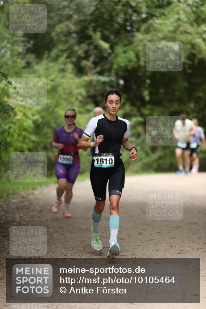 30.08.2026 - Elbe Triathlon Hamburg Antke Förster http://msf.ph/oto/10105464 30.08.2026 12:04:50 Laufen 1550, 1610 meine-sportfotos.de