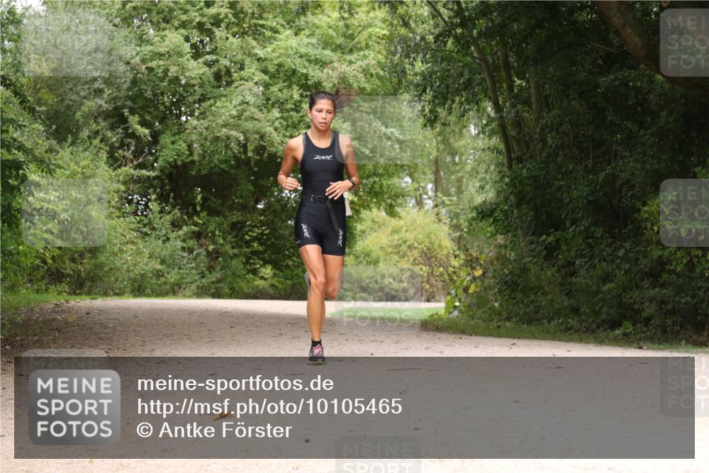 30.08.2026 - Elbe Triathlon Hamburg Antke Förster http://msf.ph/oto/10105465 30.08.2026 12:10:59 Laufen  meine-sportfotos.de