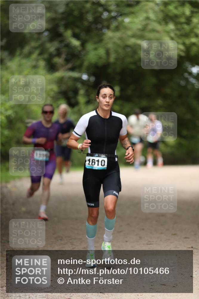 30.08.2026 - Elbe Triathlon Hamburg Antke Förster http://msf.ph/oto/10105466 30.08.2026 12:04:50 Laufen 1999, 1610 meine-sportfotos.de