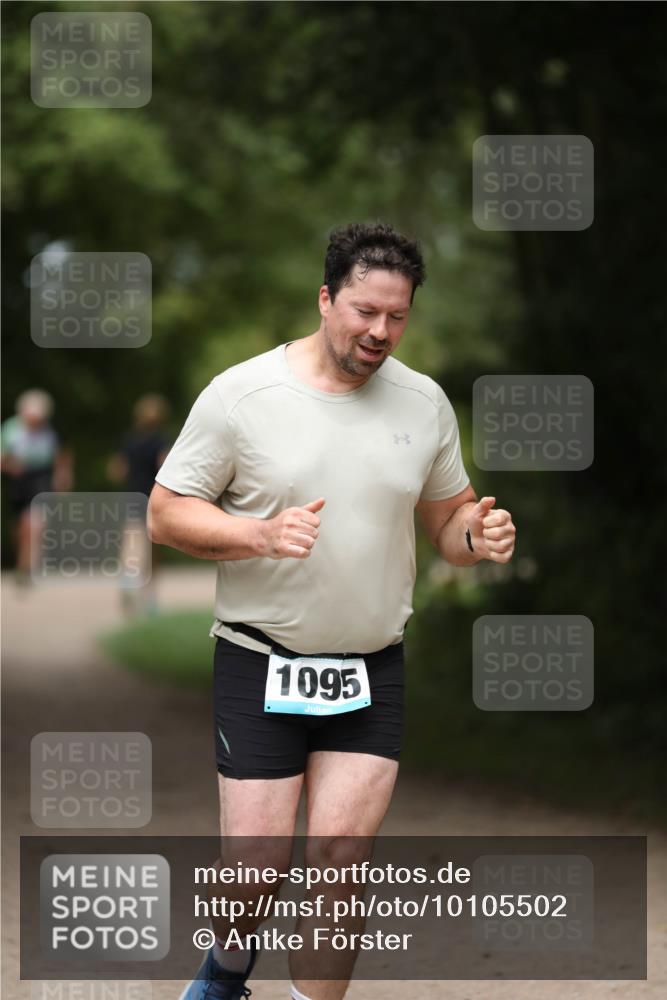 30.08.2026 - Elbe Triathlon Hamburg Antke Förster http://msf.ph/oto/10105502 30.08.2026 12:05:03 Laufen 1095 meine-sportfotos.de