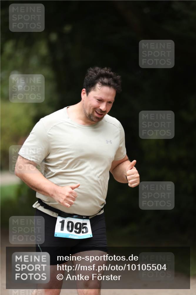 30.08.2026 - Elbe Triathlon Hamburg Antke Förster http://msf.ph/oto/10105504 30.08.2026 12:05:04 Laufen 1095 meine-sportfotos.de