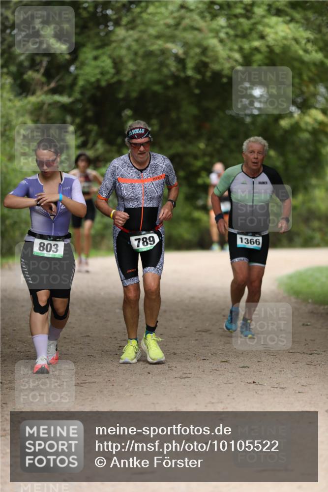 30.08.2026 - Elbe Triathlon Hamburg Antke Förster http://msf.ph/oto/10105522 30.08.2026 12:05:11 Laufen 803, 789, 1366 meine-sportfotos.de