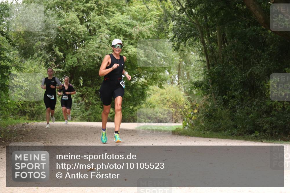 30.08.2026 - Elbe Triathlon Hamburg Antke Förster http://msf.ph/oto/10105523 30.08.2026 12:12:05 Laufen 1485 meine-sportfotos.de