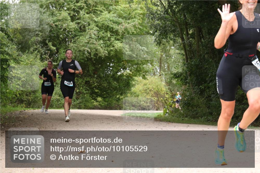30.08.2026 - Elbe Triathlon Hamburg Antke Förster http://msf.ph/oto/10105529 30.08.2026 12:12:07 Laufen 1469, 1485 meine-sportfotos.de